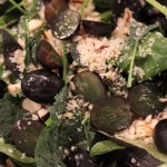 Sommer salat med paranødder, søde vindruer og hasselnødde balsamico