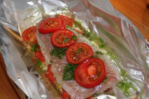 Torskefilet i folie - Lav en "Kano" så vi kan holde på væsken