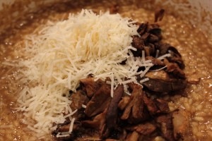 Porcini svampe og parmesan puttets i risottoen