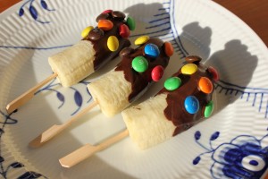 Banan pinde med chokoladeovertræk