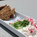 Rygeost med ristet rugbrød