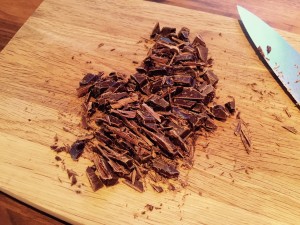 Hakkede chokolade til chokoladesovsen