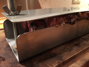 Så skal der presses - Grillet rullepølse