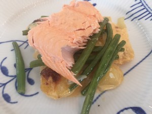 laks og flødekartofler